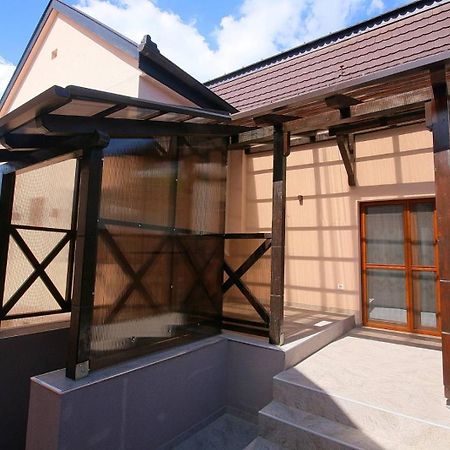 Anro Apartment ปาลิช ภายนอก รูปภาพ